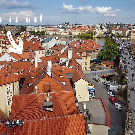 Queen Bee Apartments Прага Екстериор снимка